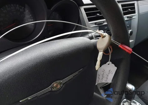 2010 Chrysler Sebring Touring z USA, uszkodzony, nr VIN 1C3CC4FB7AN100335